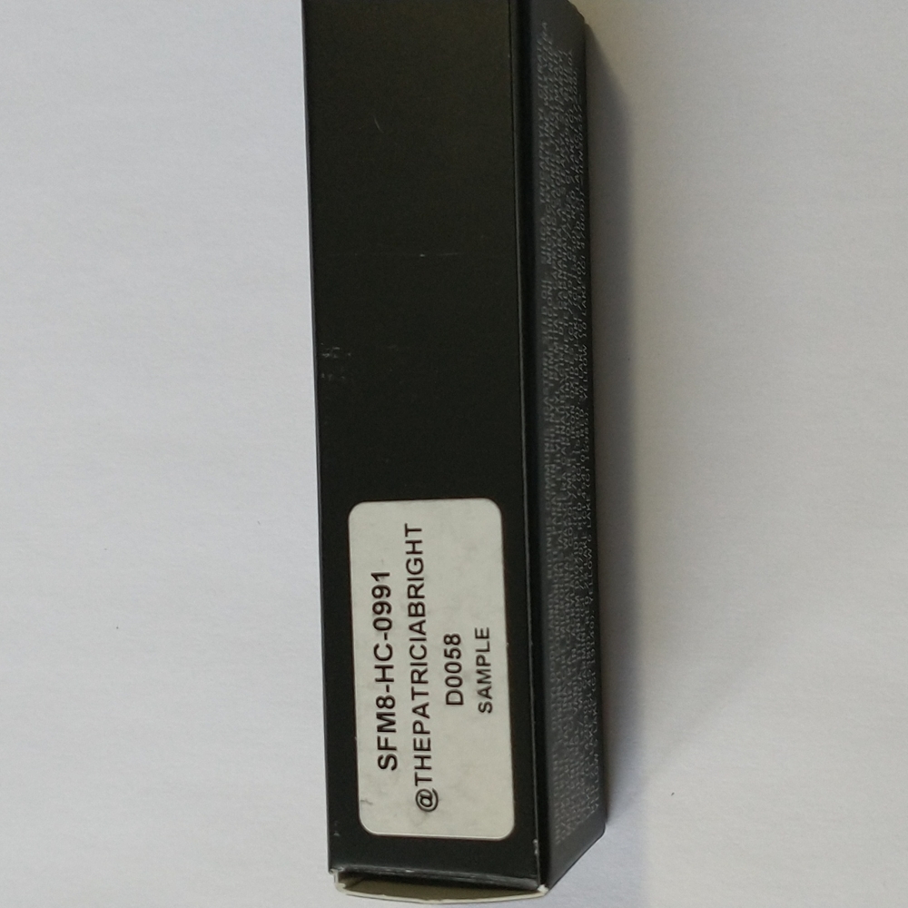 Matte Lipstick - Picture 3 of 4